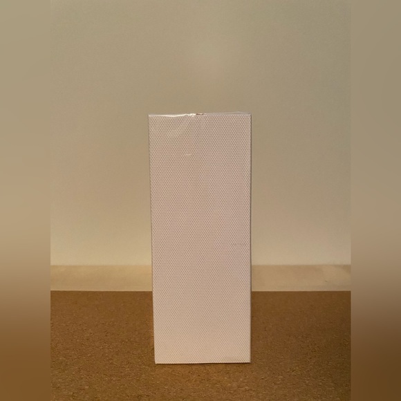 Eight & Bob Annicke Collection 6 - Picture 4 of 6